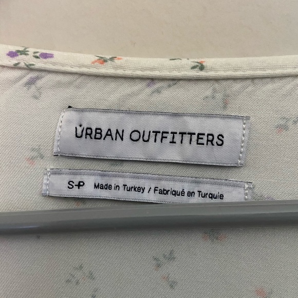 Urban outfitters crop top - Picture 2 of 2